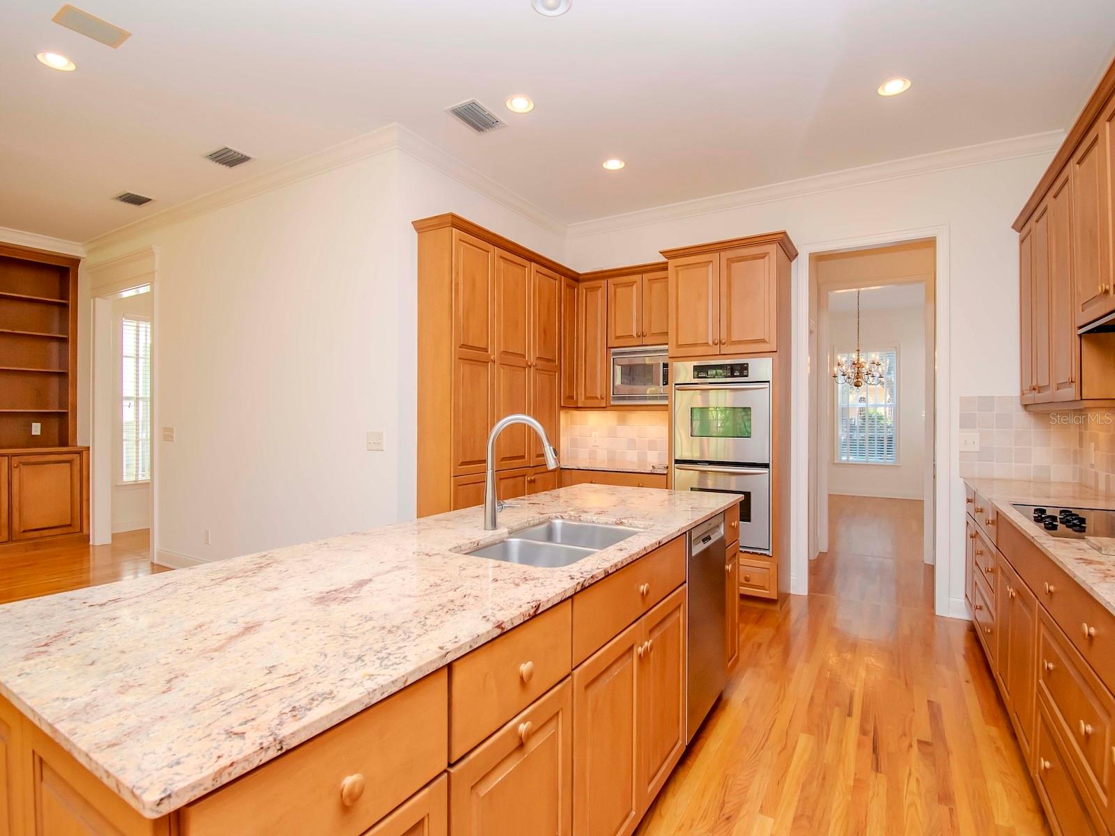 4417 W CULBREATH AVE