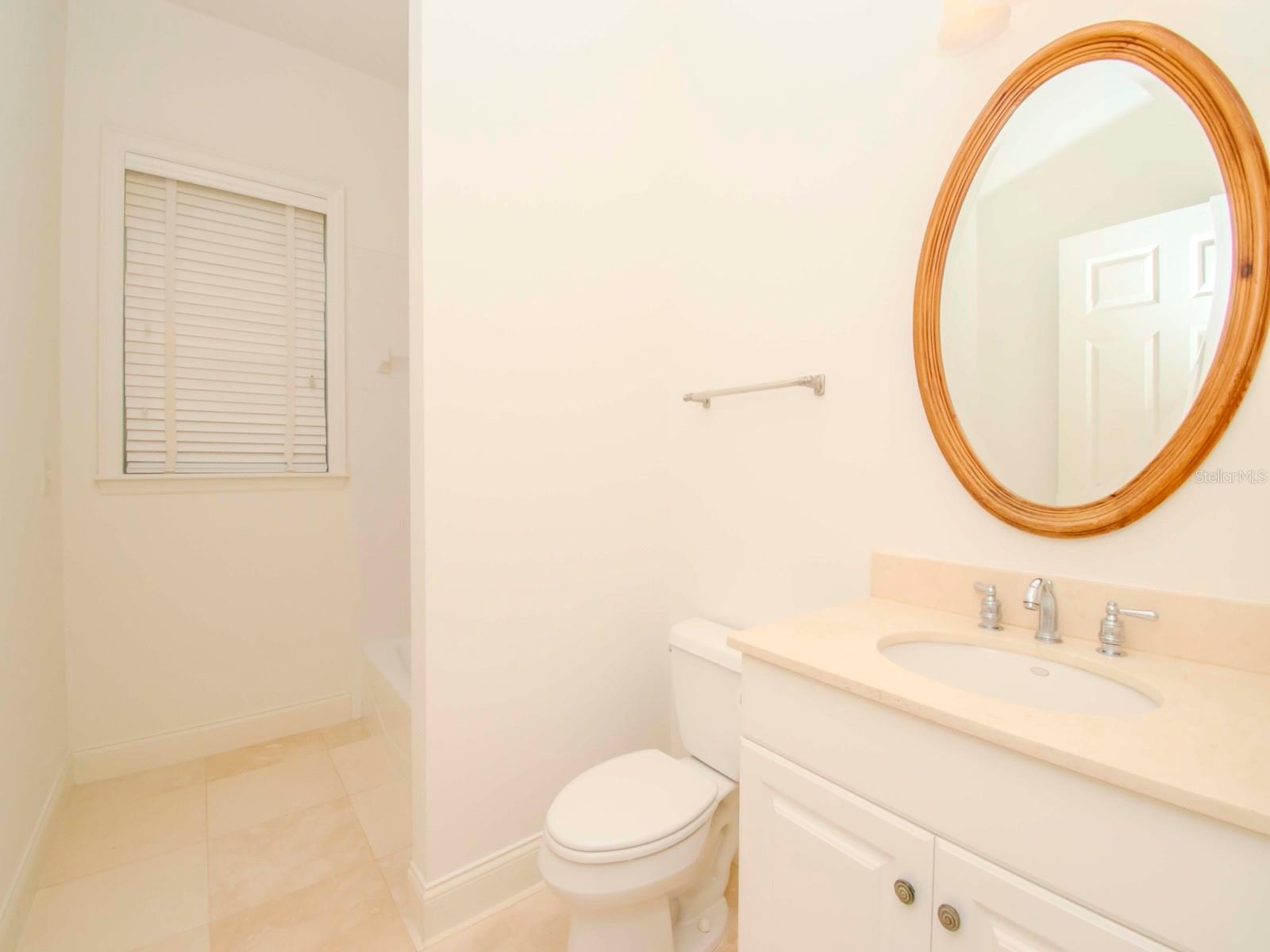 4417 W CULBREATH AVE