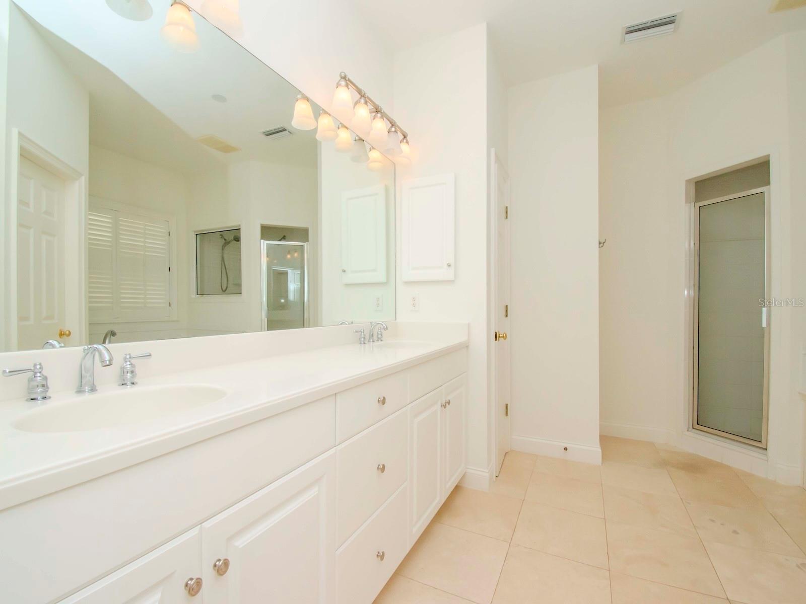 4417 W CULBREATH AVE