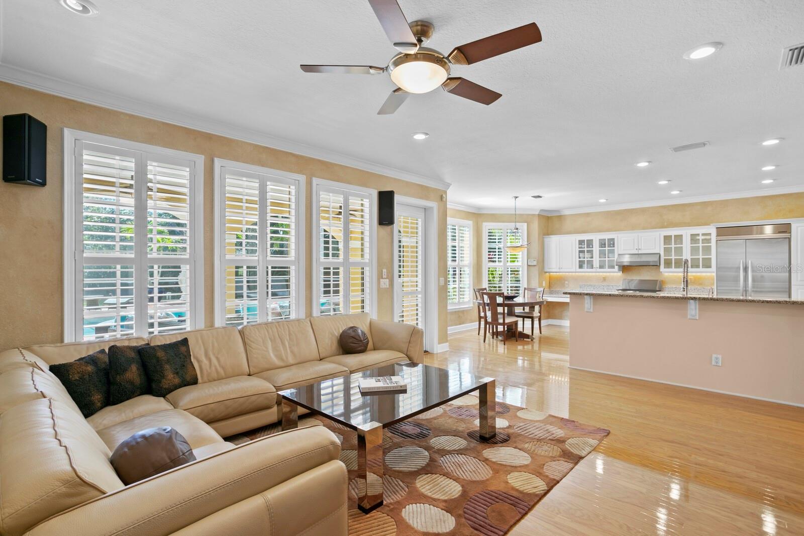 3114 W HARBOR VIEW AVE