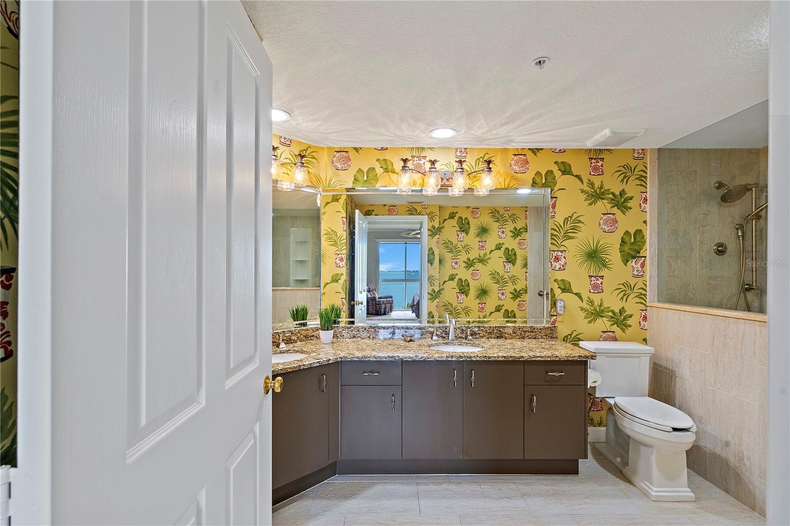 4737 DOLPHIN CAY LN S #407