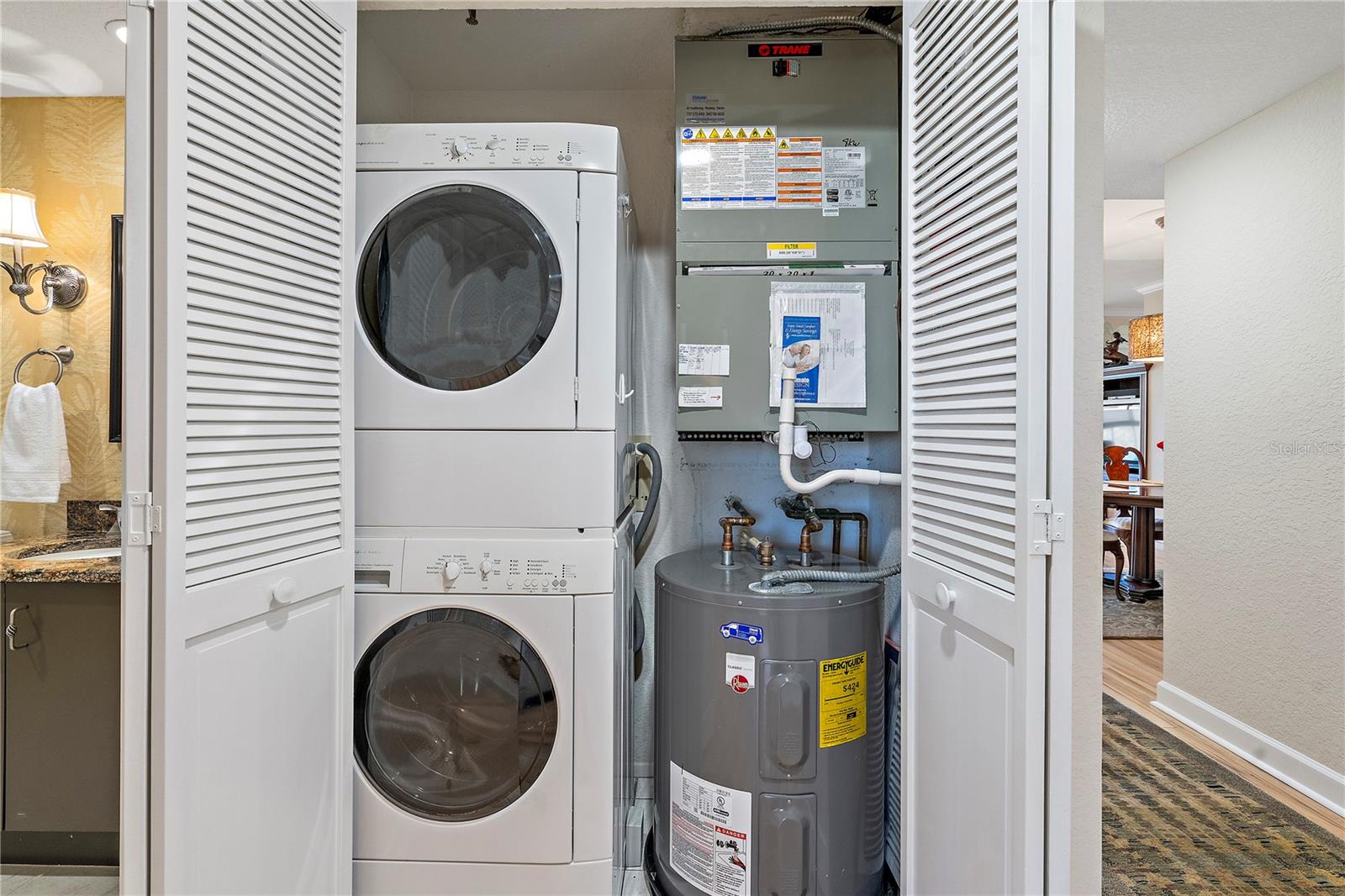 4737 DOLPHIN CAY LN S #407