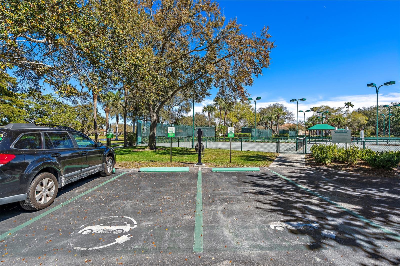 4737 DOLPHIN CAY LN S #407