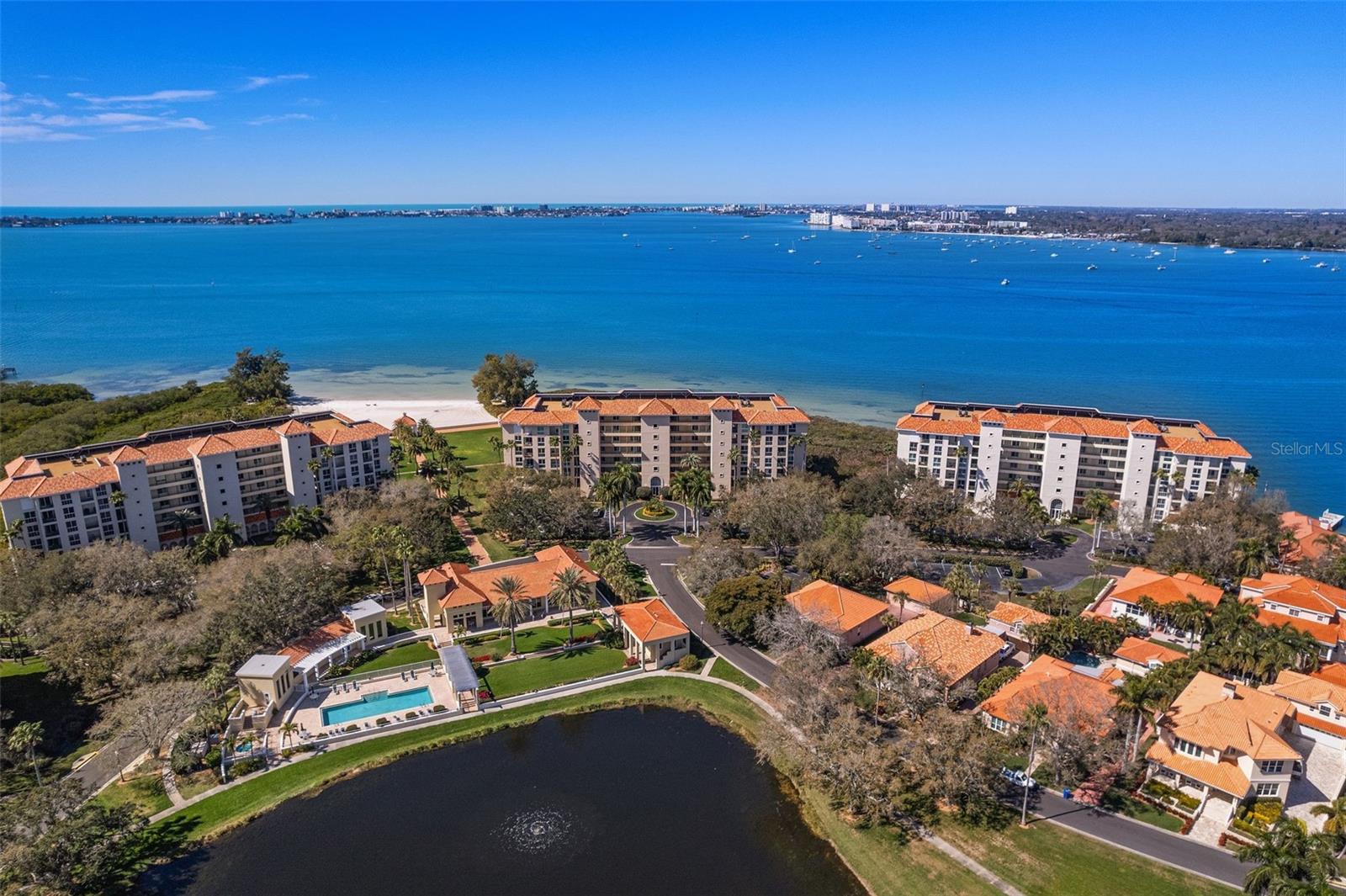 4737 DOLPHIN CAY LN S #407