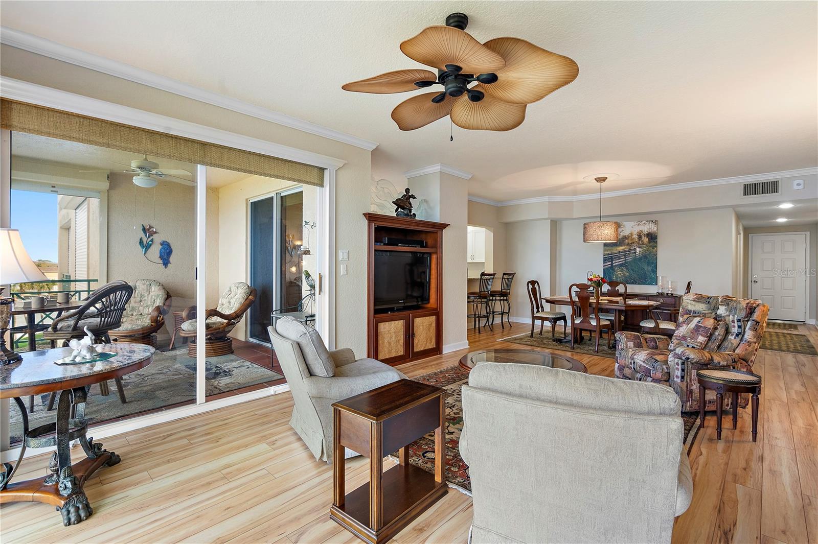 4737 DOLPHIN CAY LN S #407