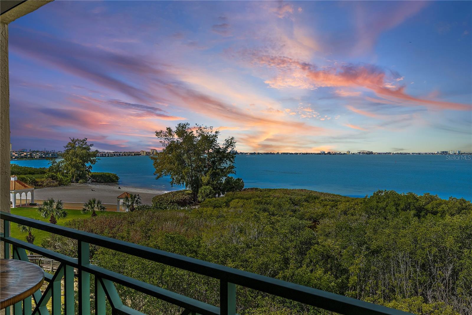 4737 DOLPHIN CAY LN S #407