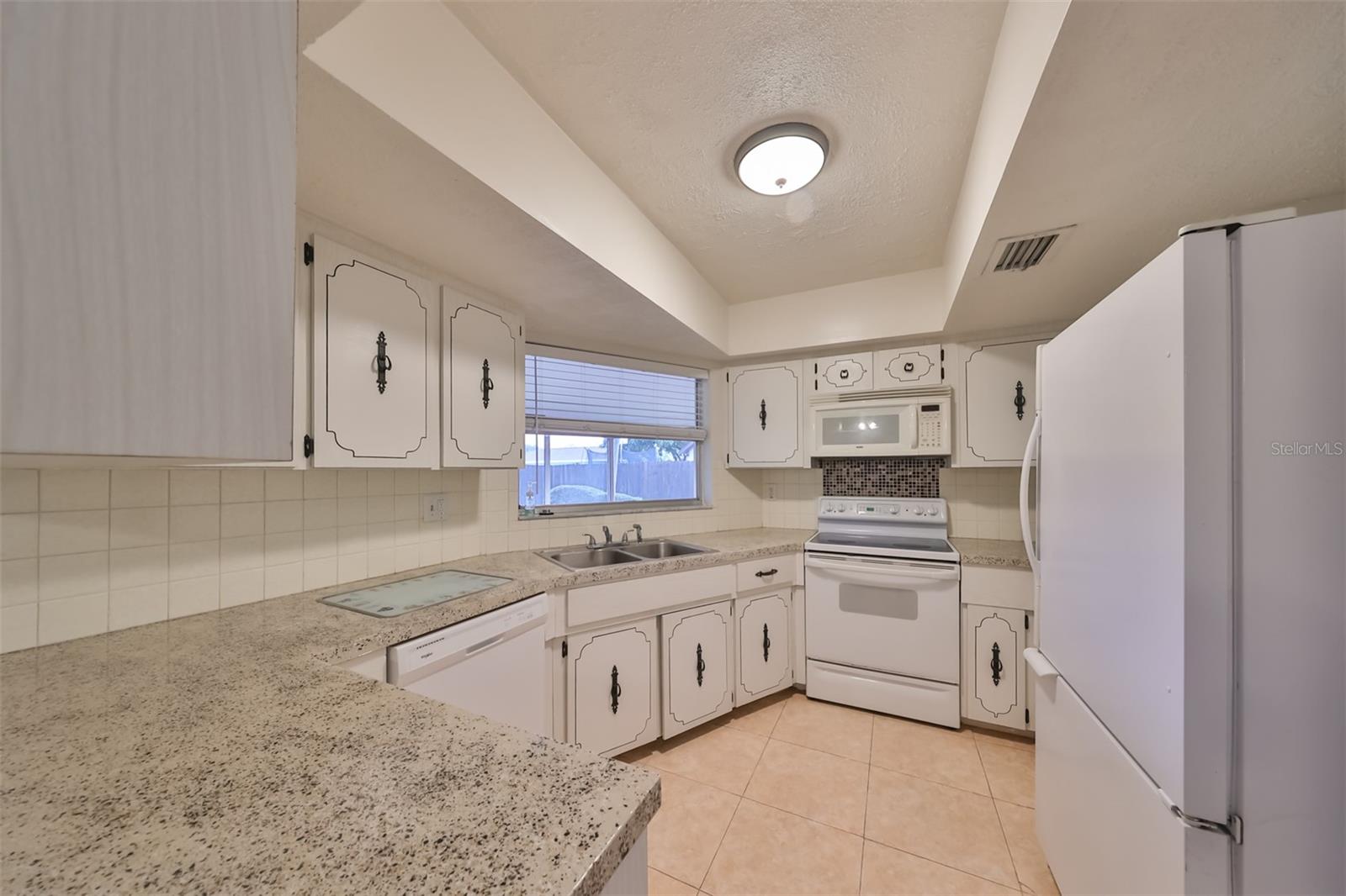 603 APOLLO BEACH BLVD