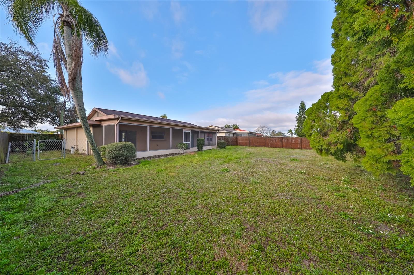 603 APOLLO BEACH BLVD