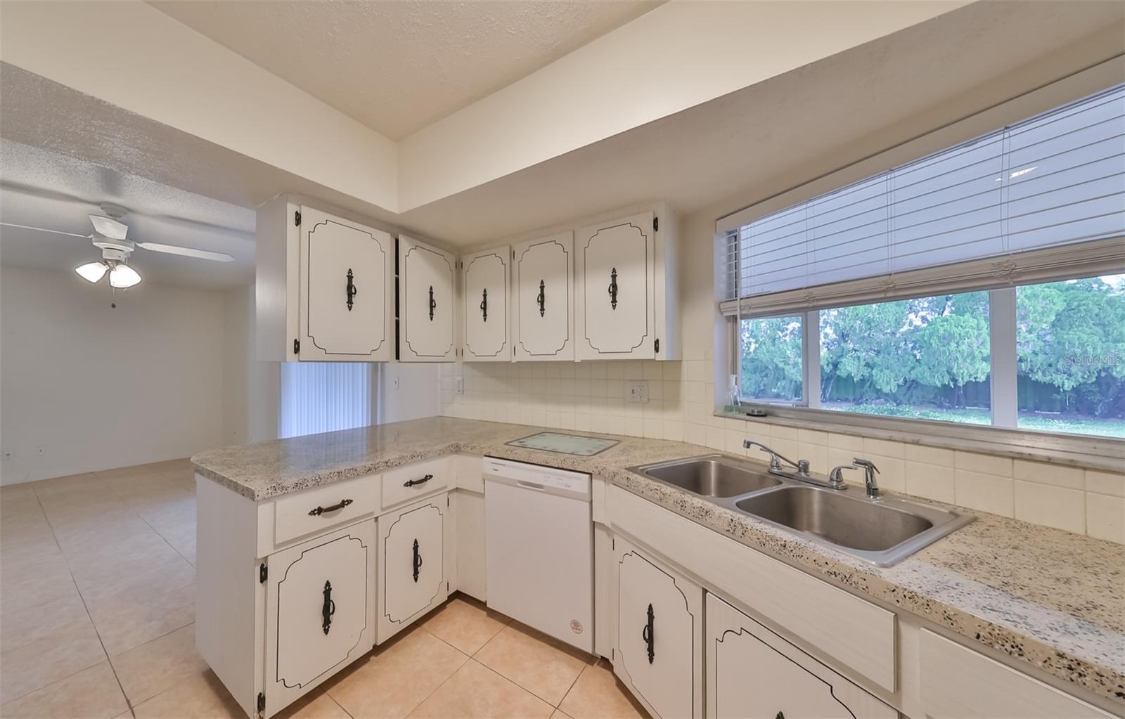 603 APOLLO BEACH BLVD