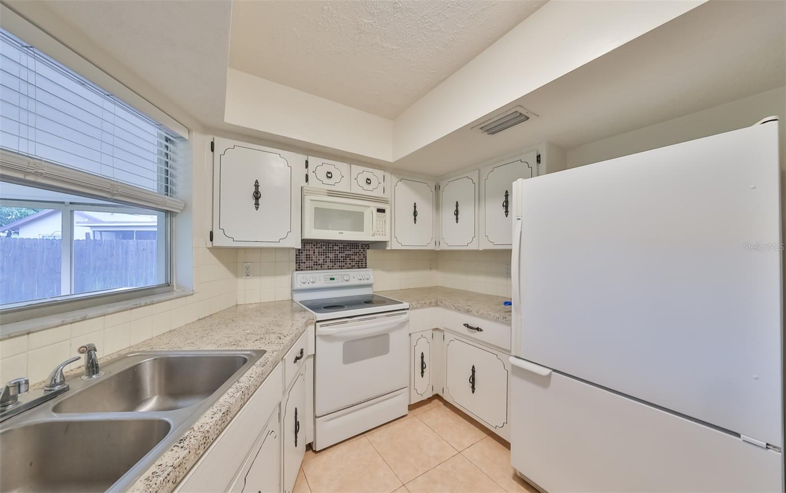 603 APOLLO BEACH BLVD