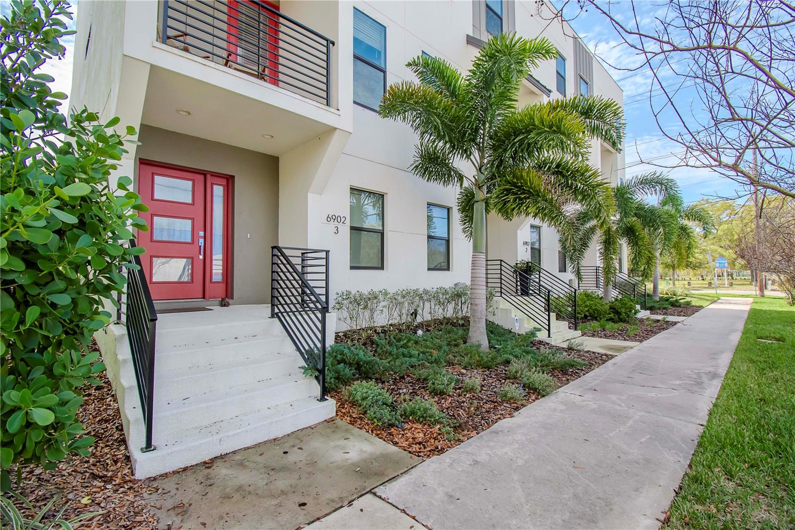 6902 S MACDILL AVE #3