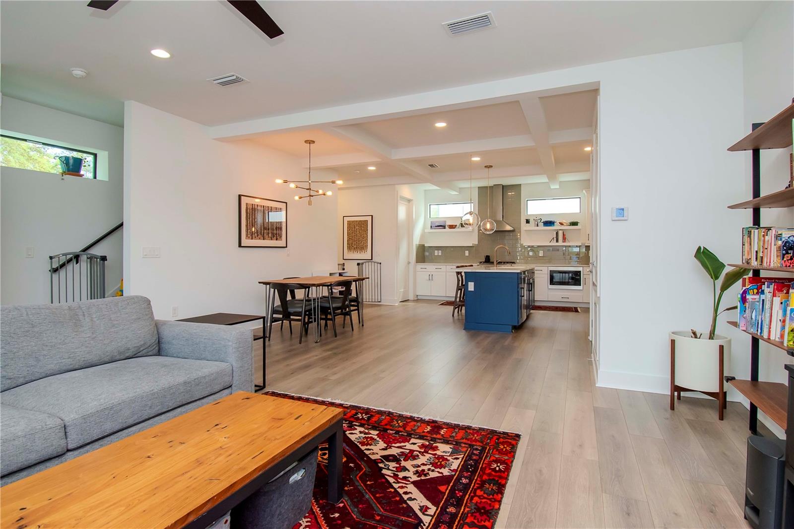 6902 S MACDILL AVE #3