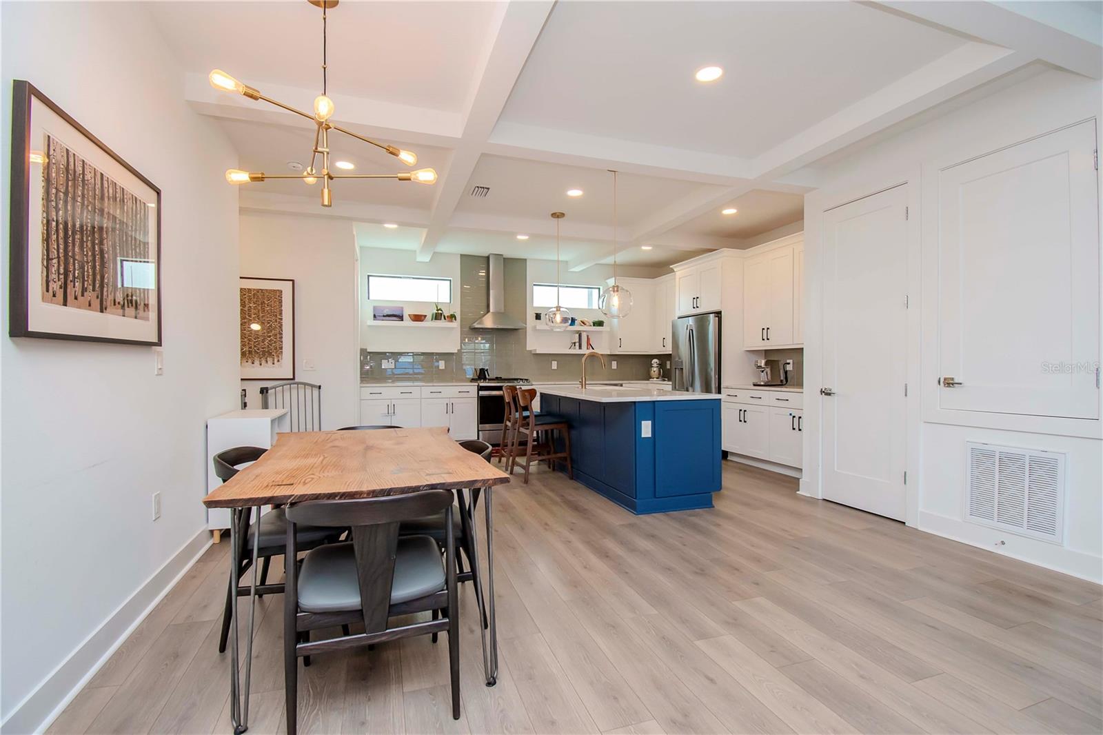 6902 S MACDILL AVE #3