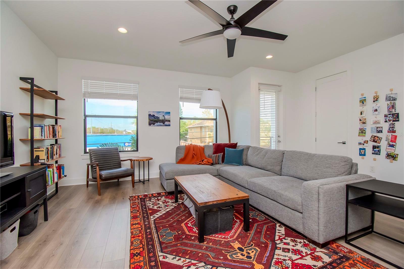 6902 S MACDILL AVE #3