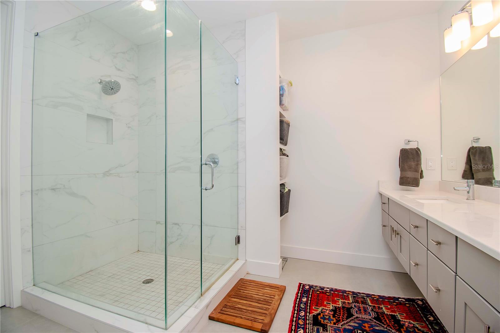 6902 S MACDILL AVE #3