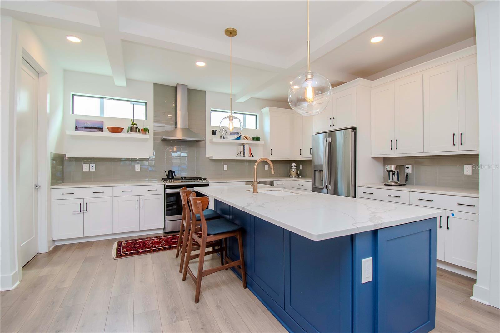 6902 S MACDILL AVE #3