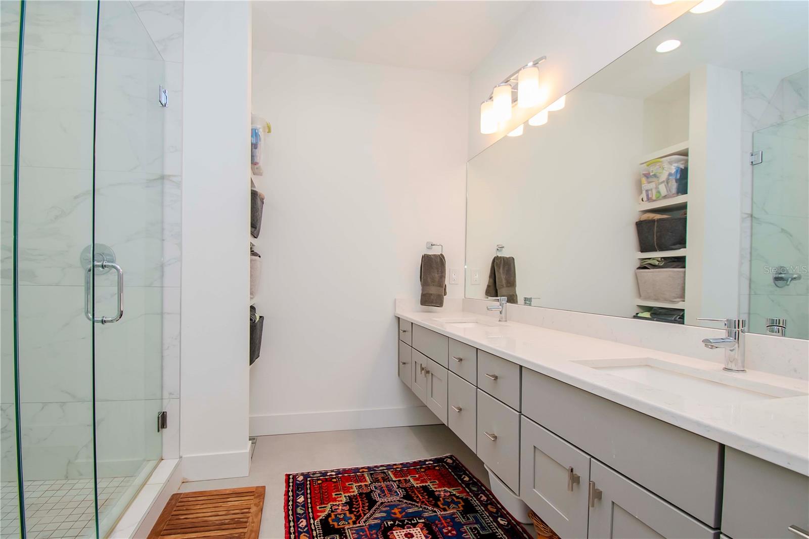 6902 S MACDILL AVE #3