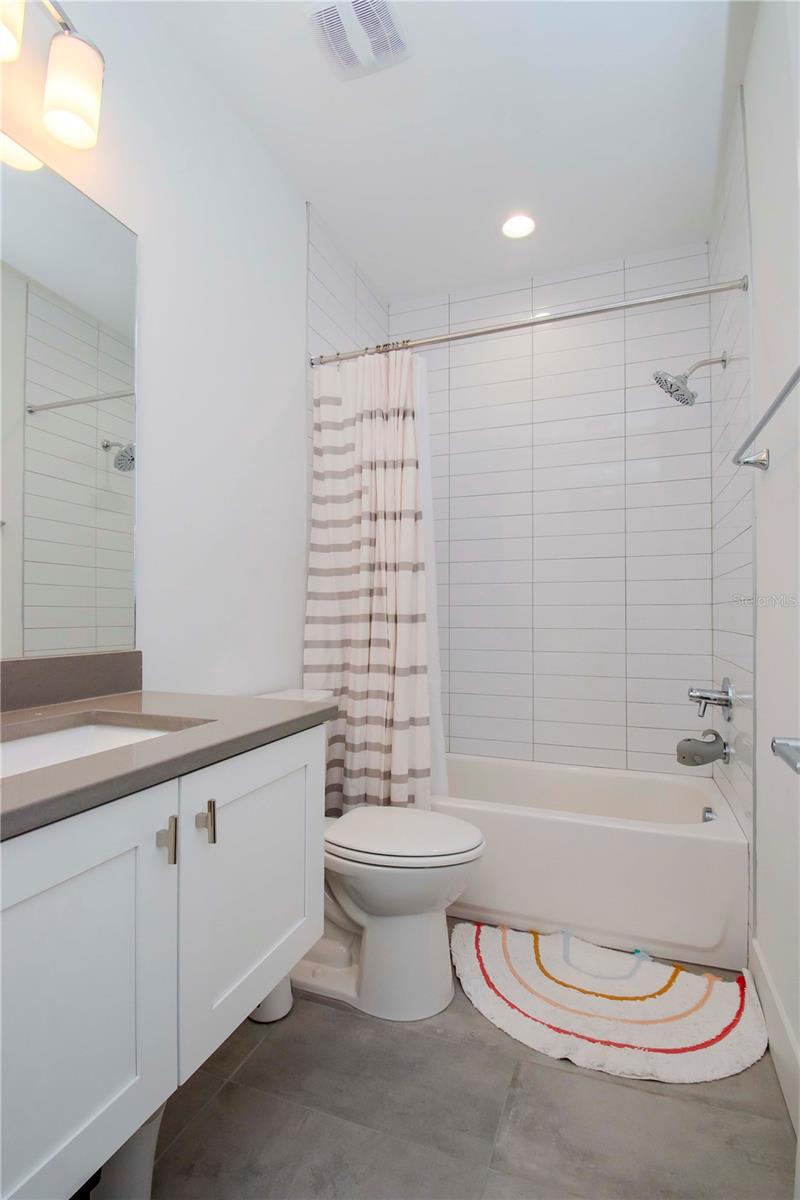 6902 S MACDILL AVE #3