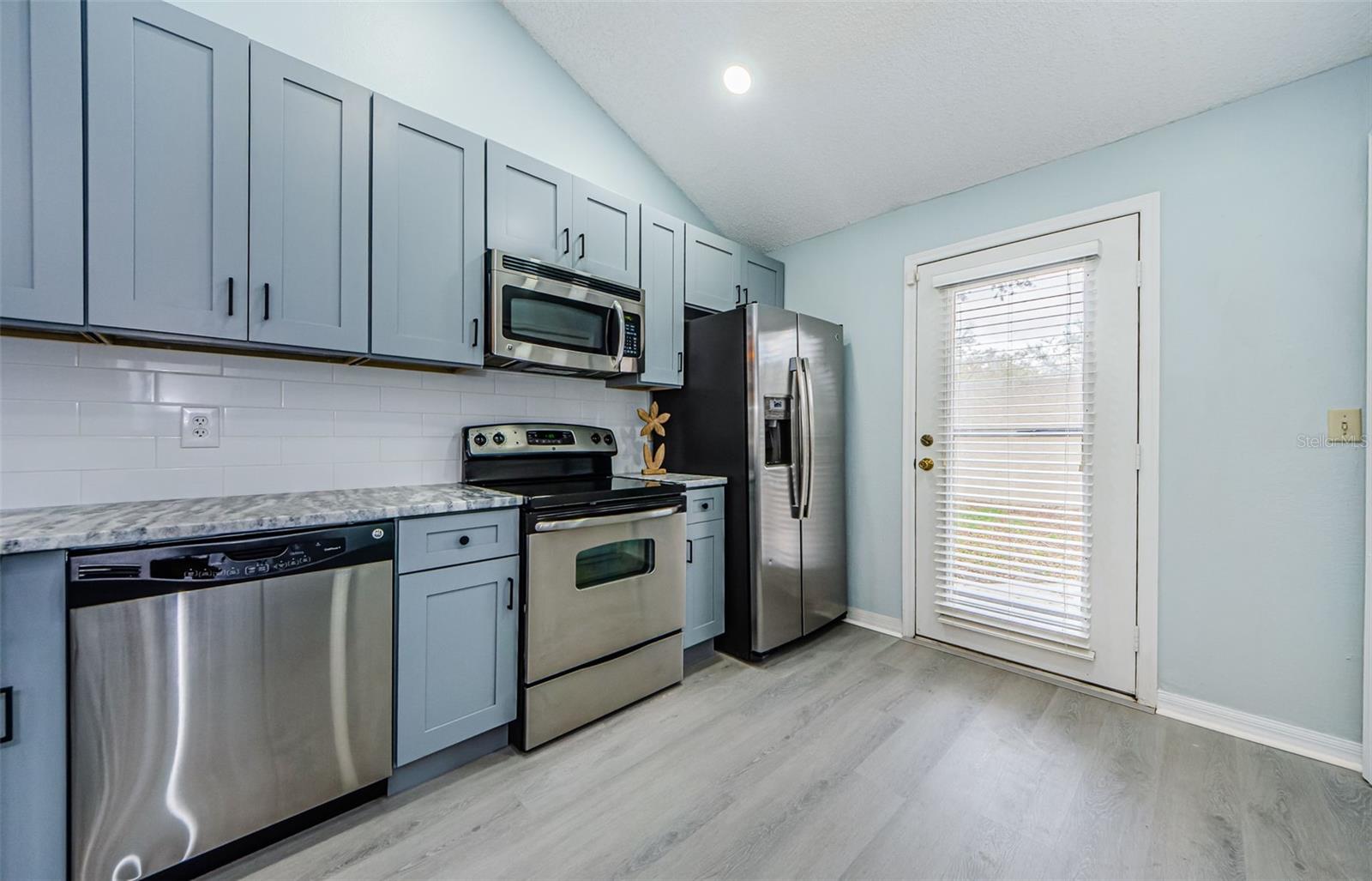 3401 CYPRESS HEAD CT