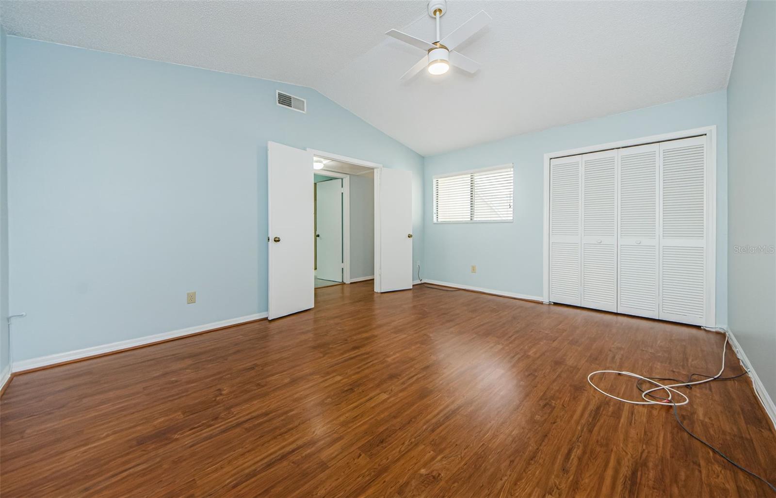 3401 CYPRESS HEAD CT