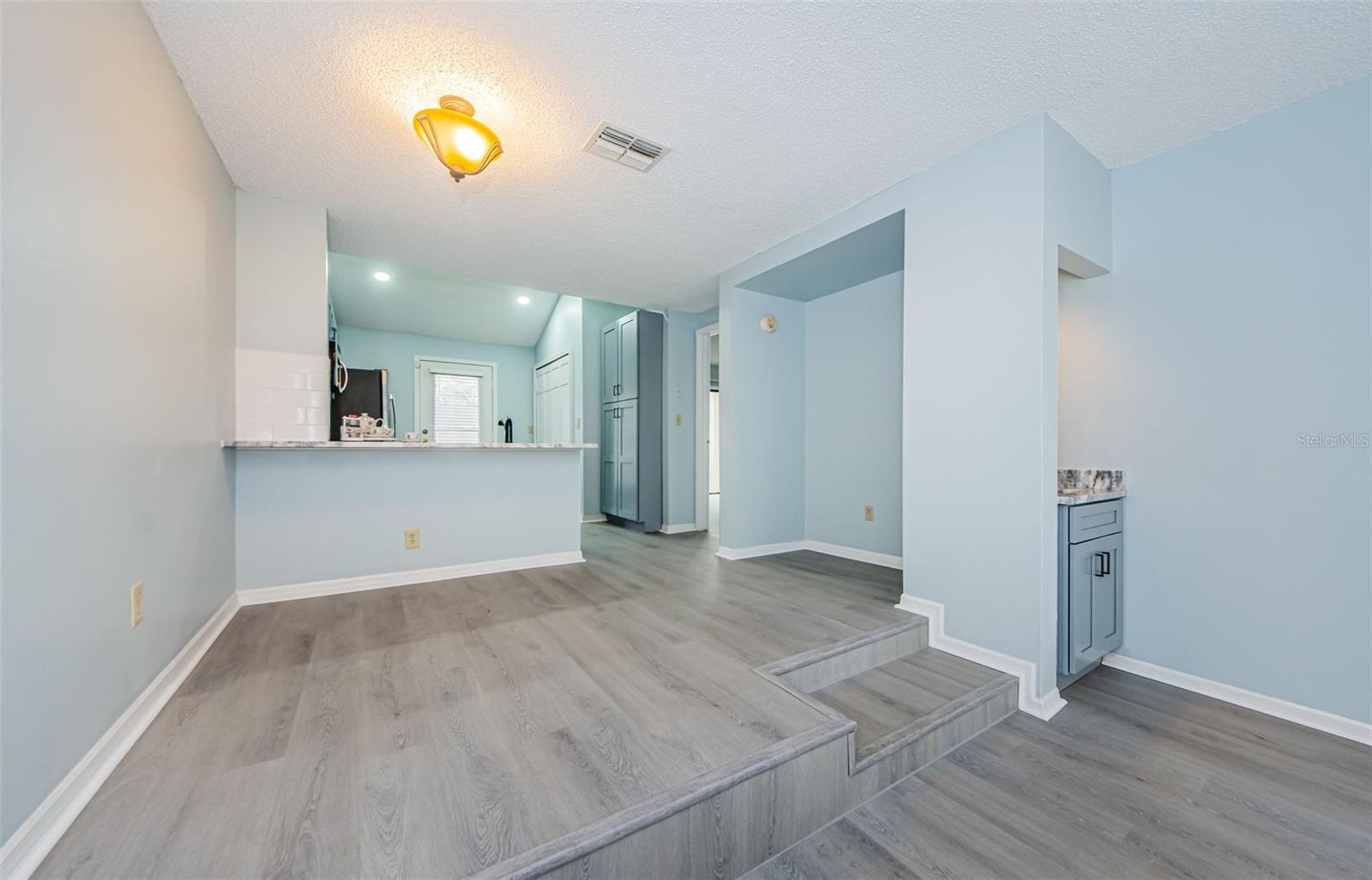 3401 CYPRESS HEAD CT