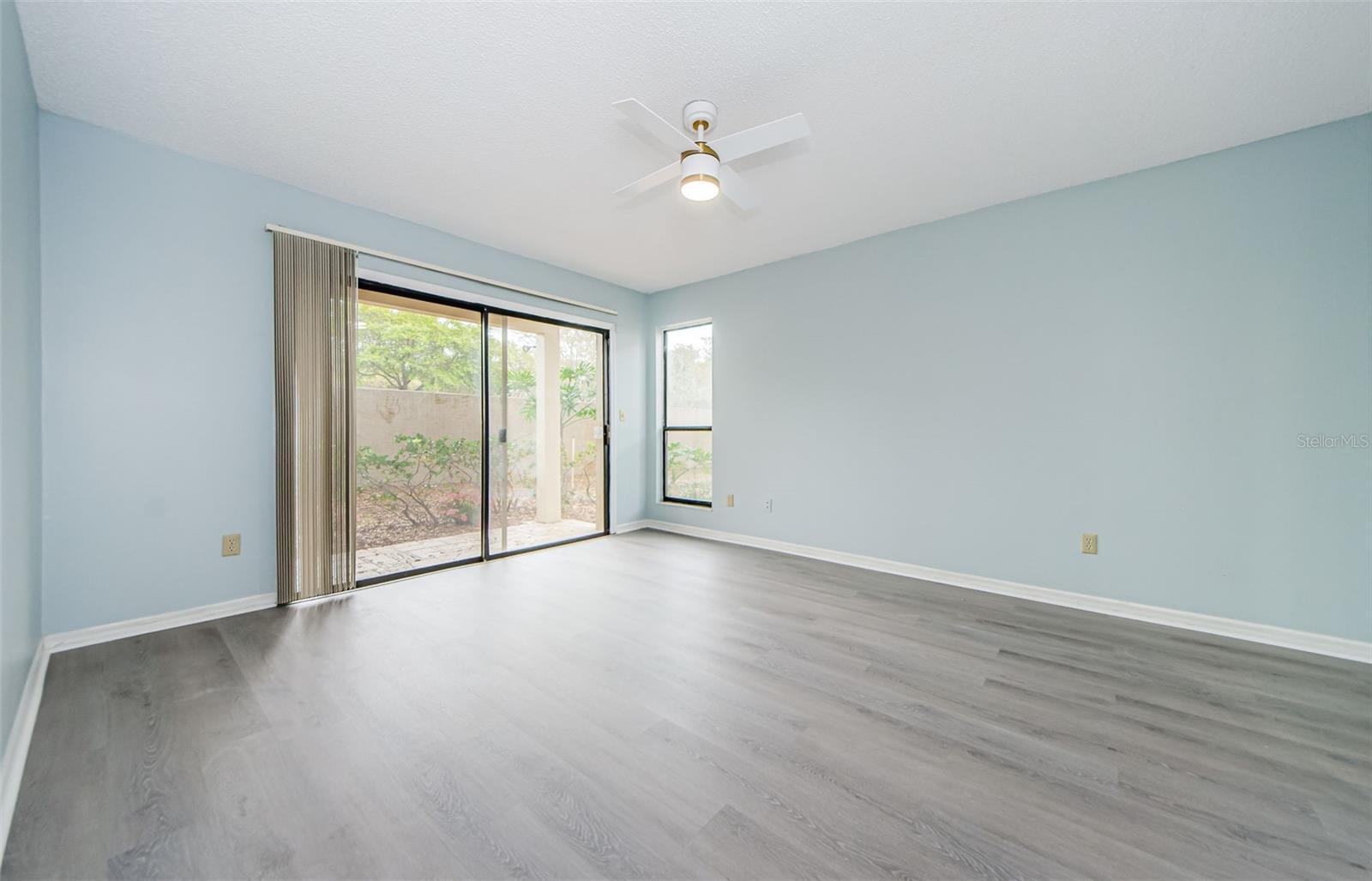 3401 CYPRESS HEAD CT