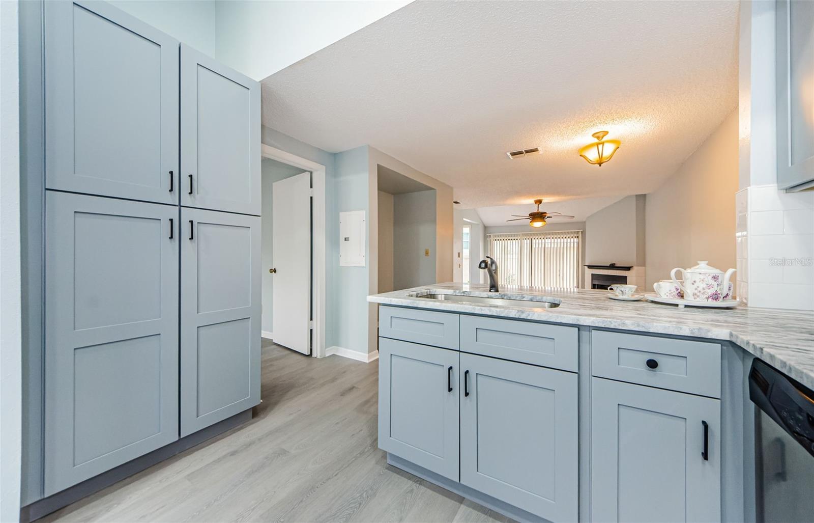 3401 CYPRESS HEAD CT