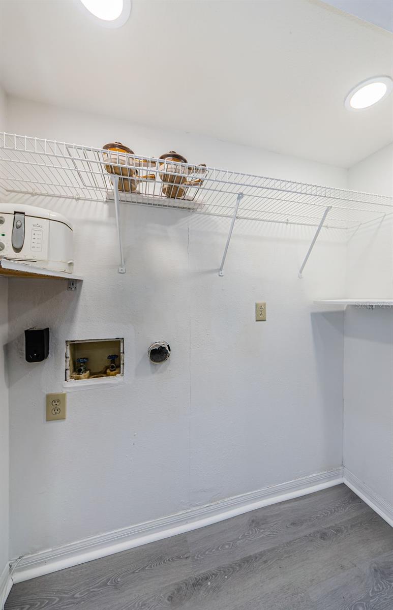 3401 CYPRESS HEAD CT