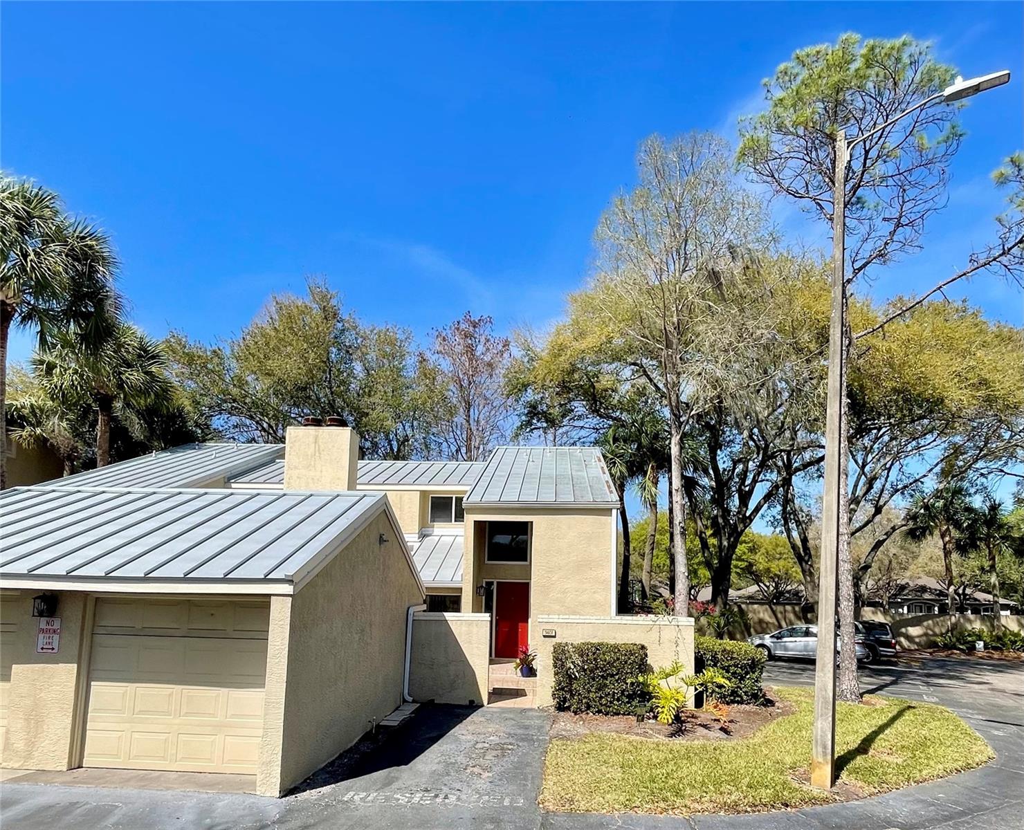 3401 CYPRESS HEAD CT