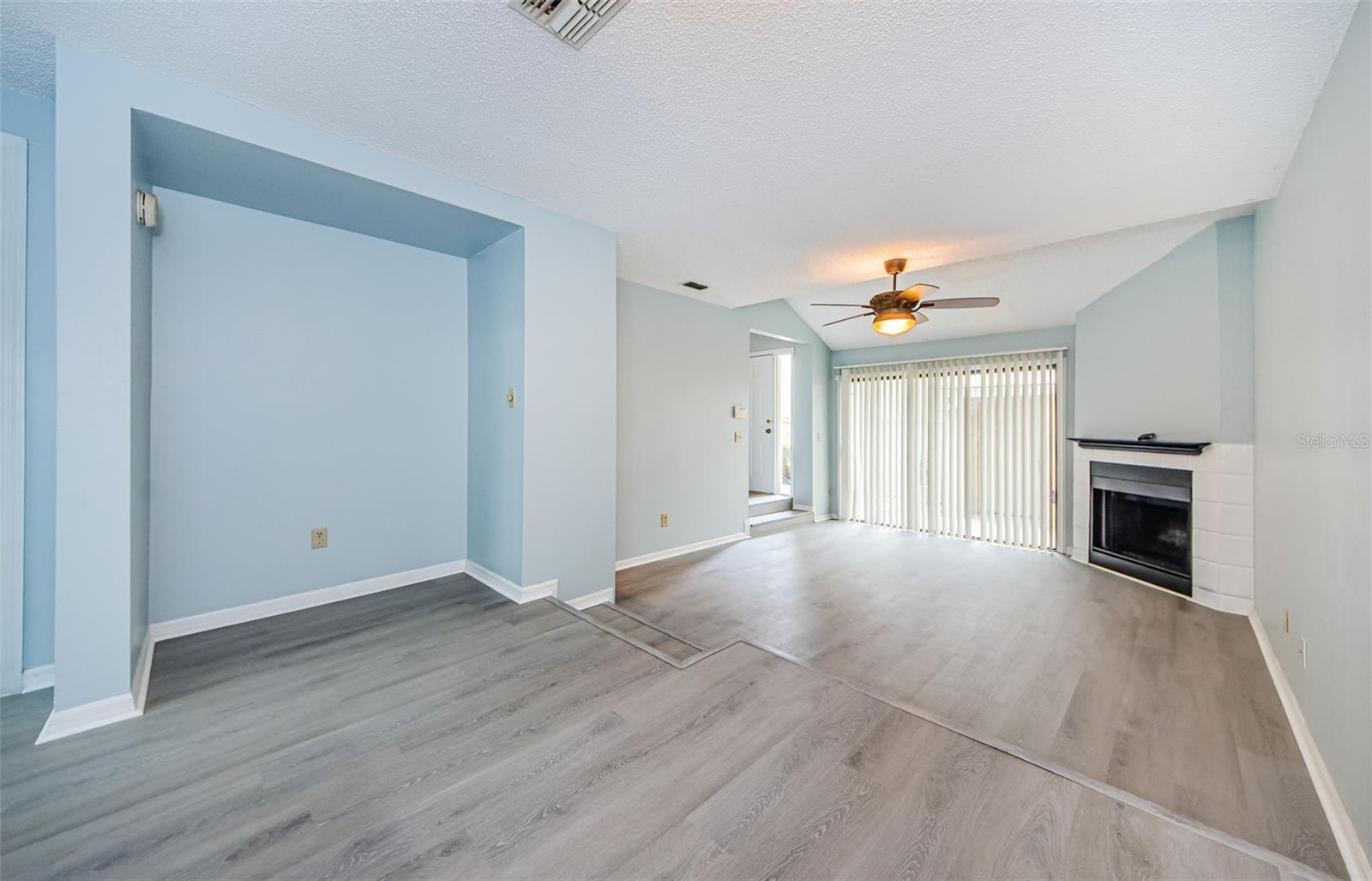 3401 CYPRESS HEAD CT