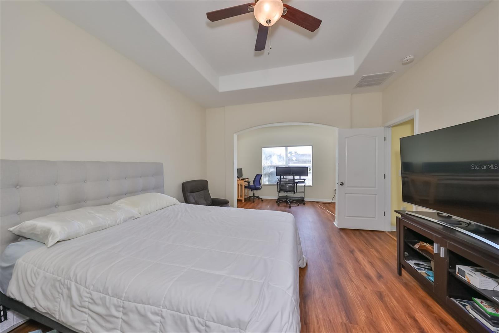 2027 HAWKS ISLAND DR