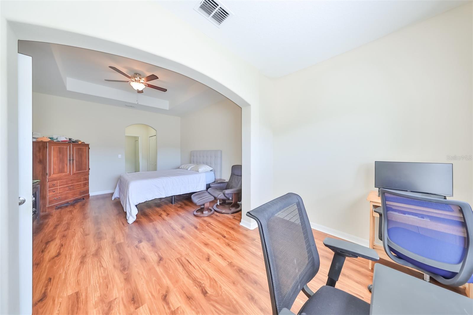 2027 HAWKS ISLAND DR