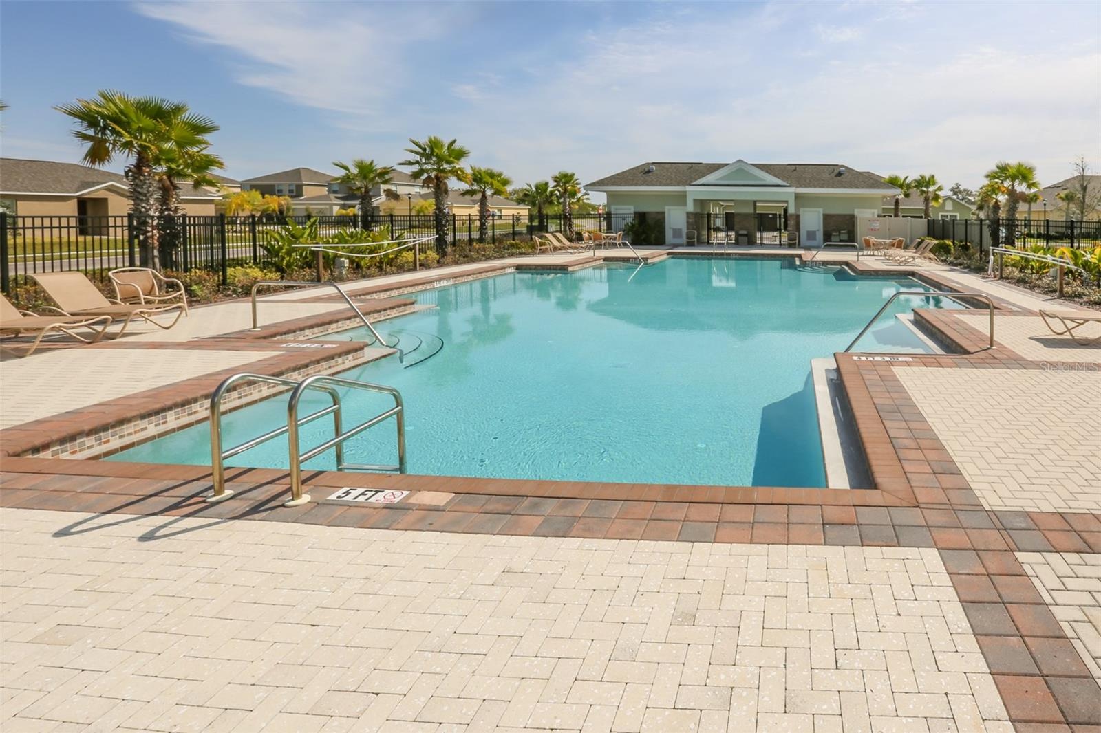 2027 HAWKS ISLAND DR