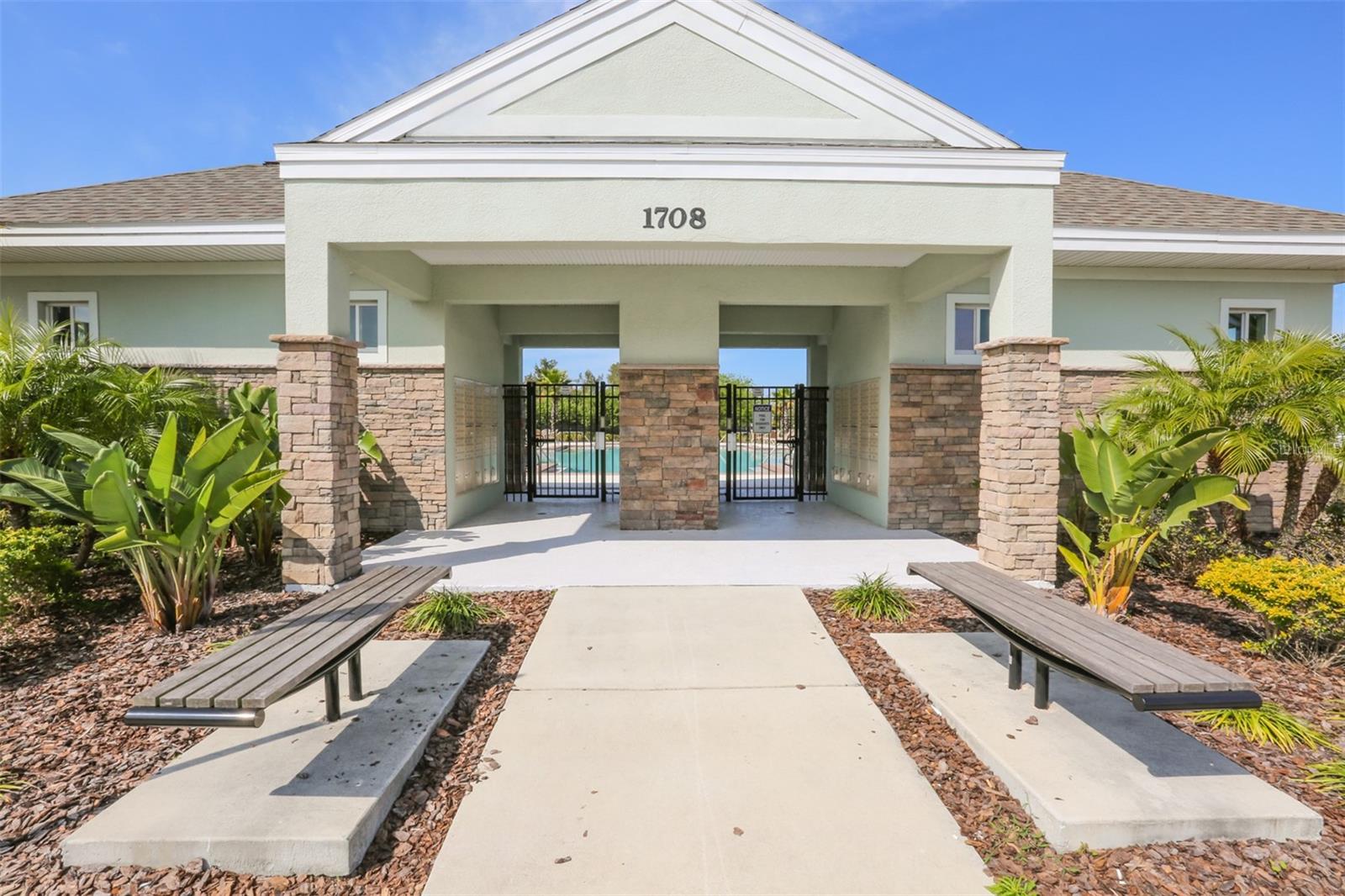 2027 HAWKS ISLAND DR