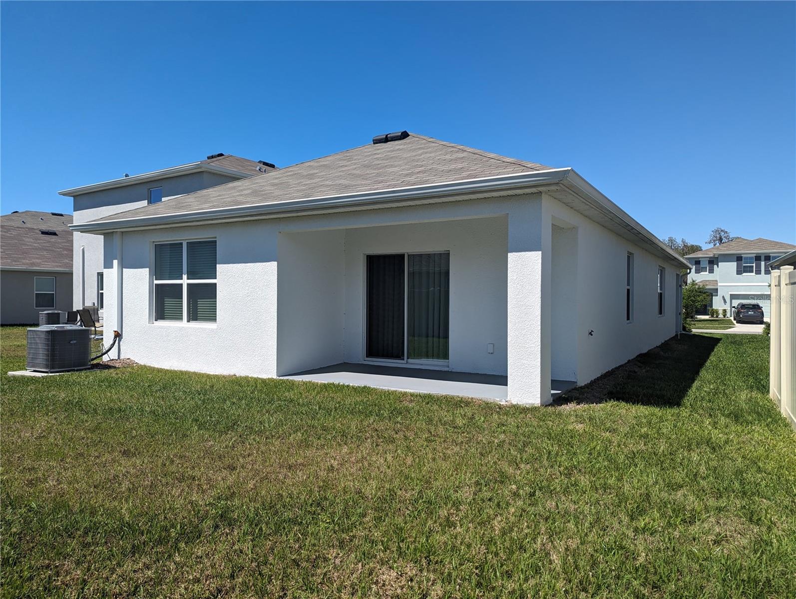 16122 SOFT FERN TRCE