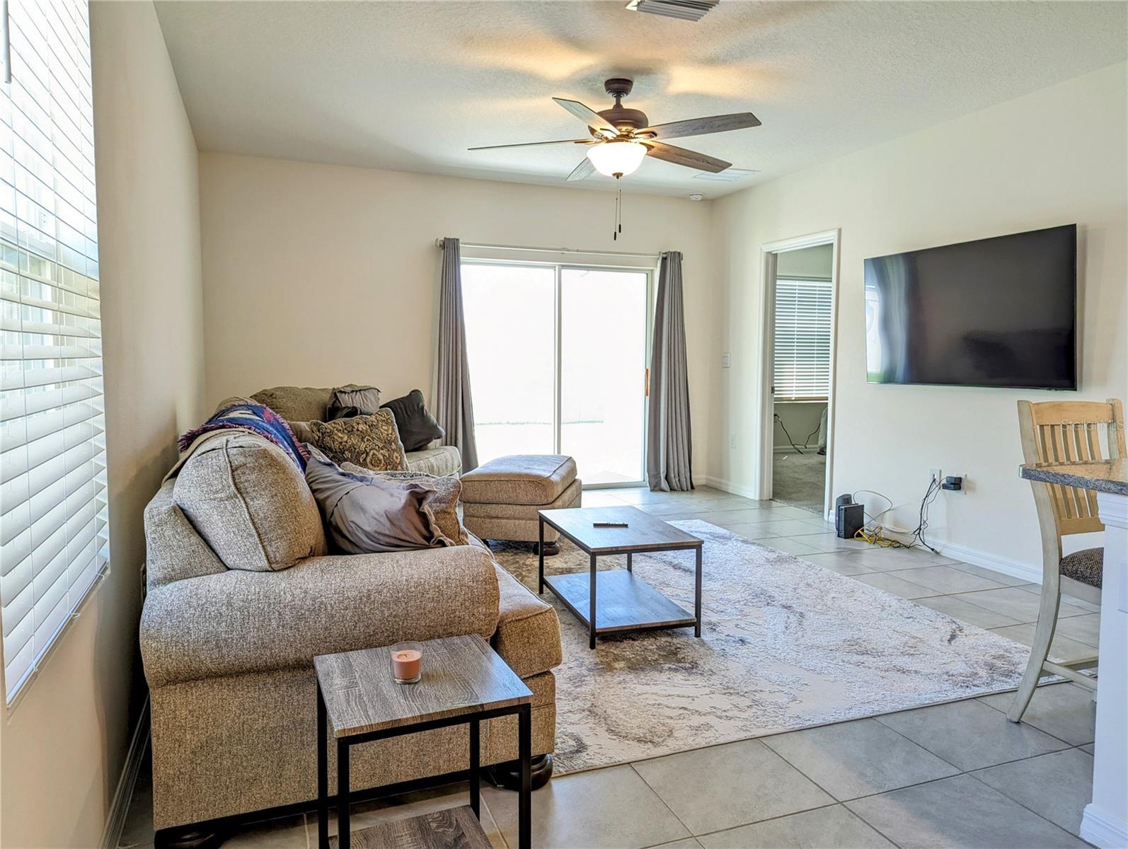 16122 SOFT FERN TRCE