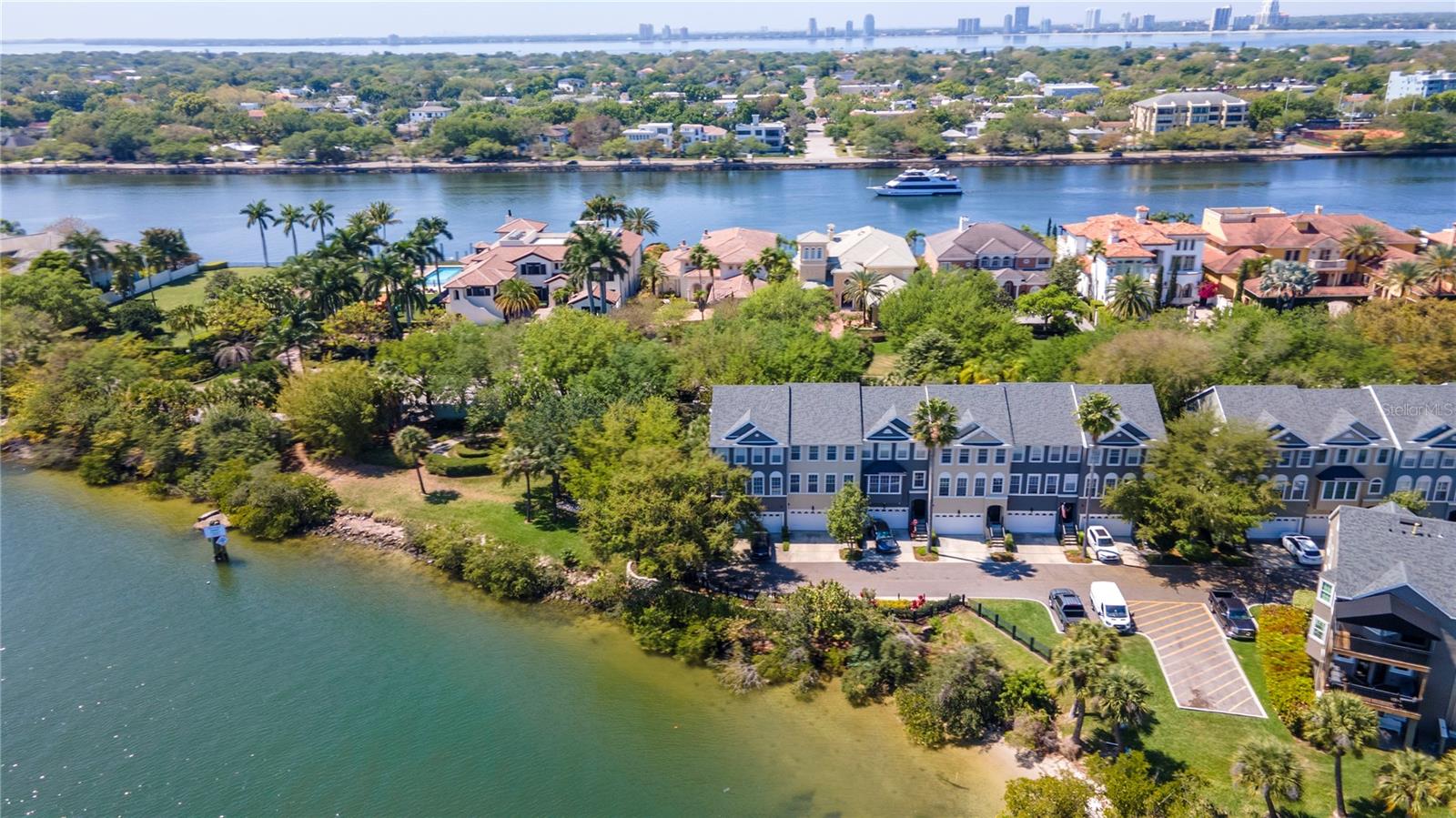 1539 PLEASANT HARBOUR WAY