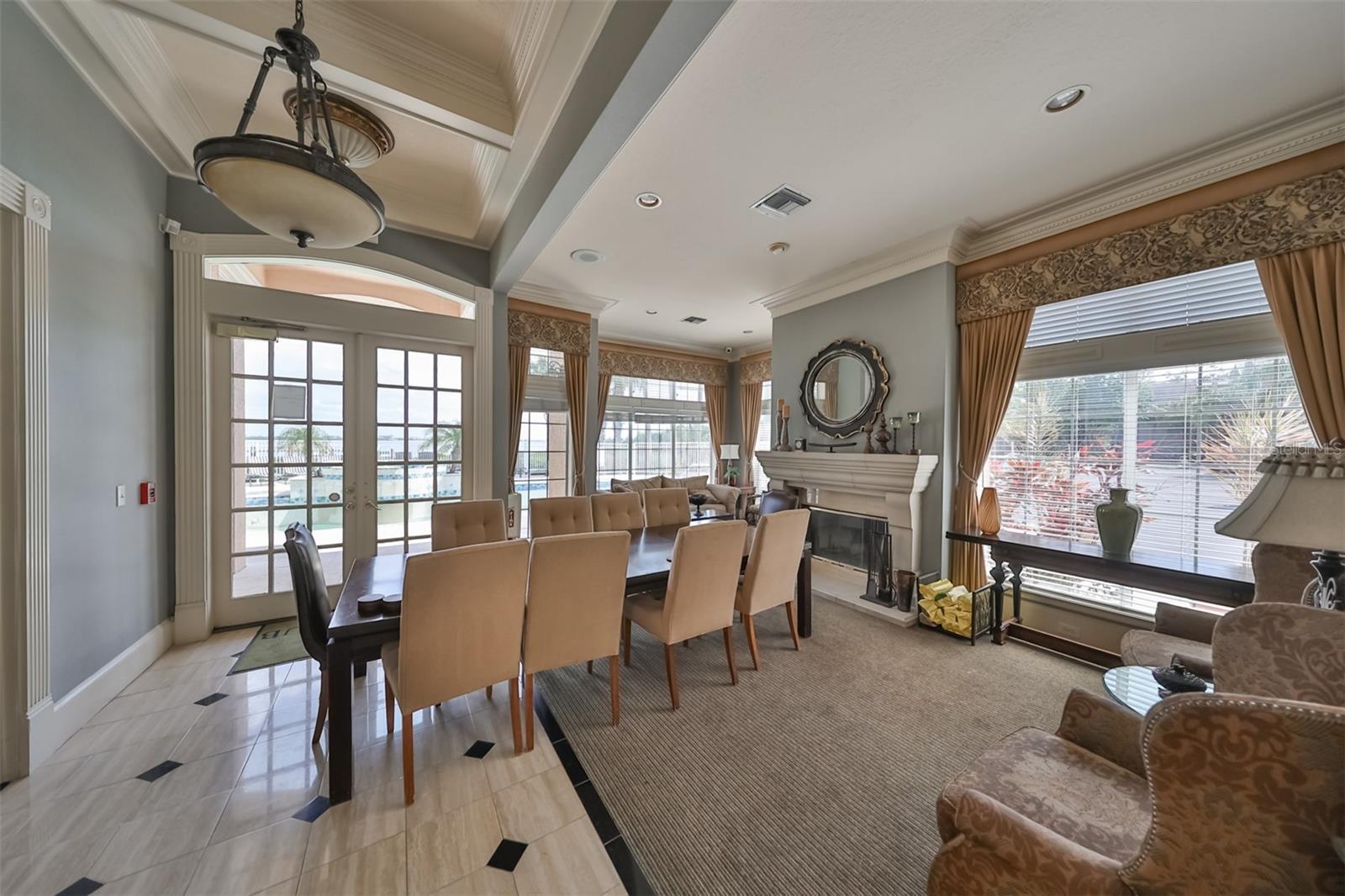 1215 BAY CLUB CIR #1215