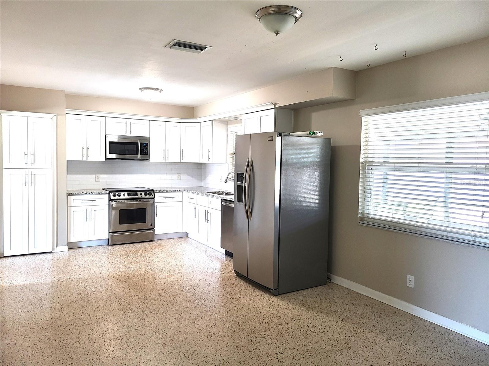 3424 W TAMPA BAY BLVD