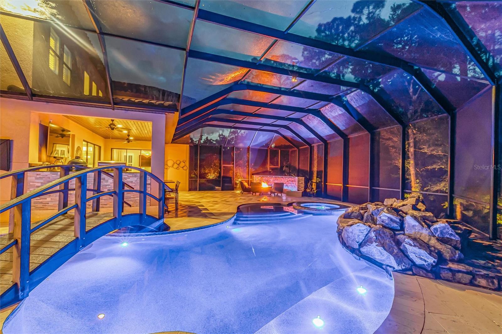 7877 MARSH POINTE DR