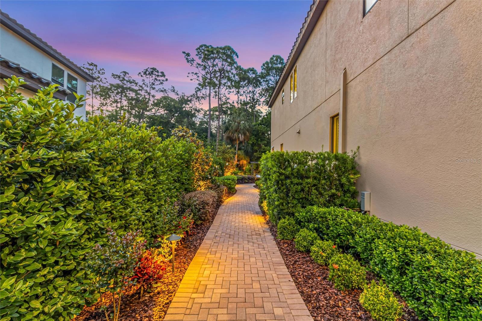 7877 MARSH POINTE DR