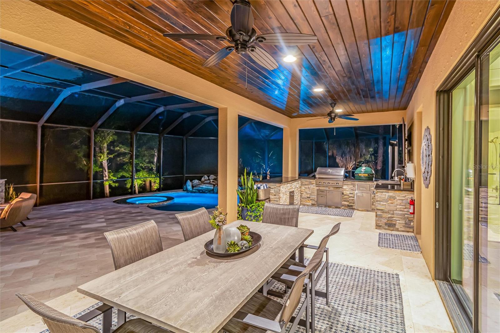 7877 MARSH POINTE DR