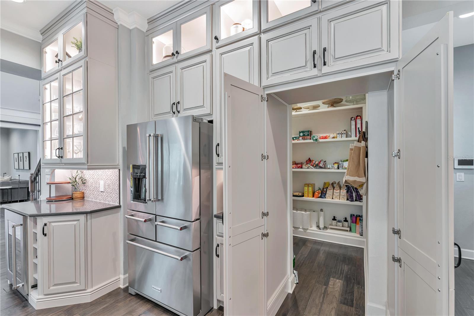 7877 MARSH POINTE DR