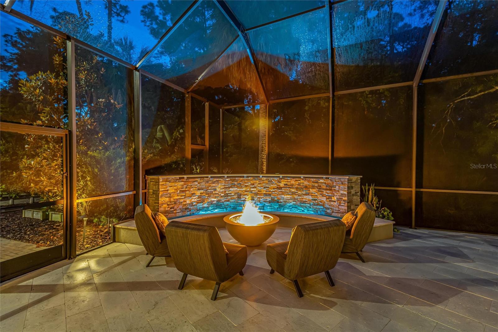 7877 MARSH POINTE DR