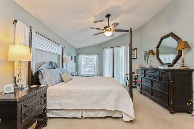 15221 HAMMOCK CHASE CT