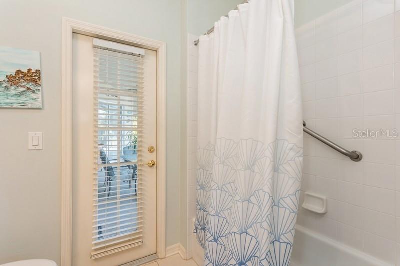 15221 HAMMOCK CHASE CT