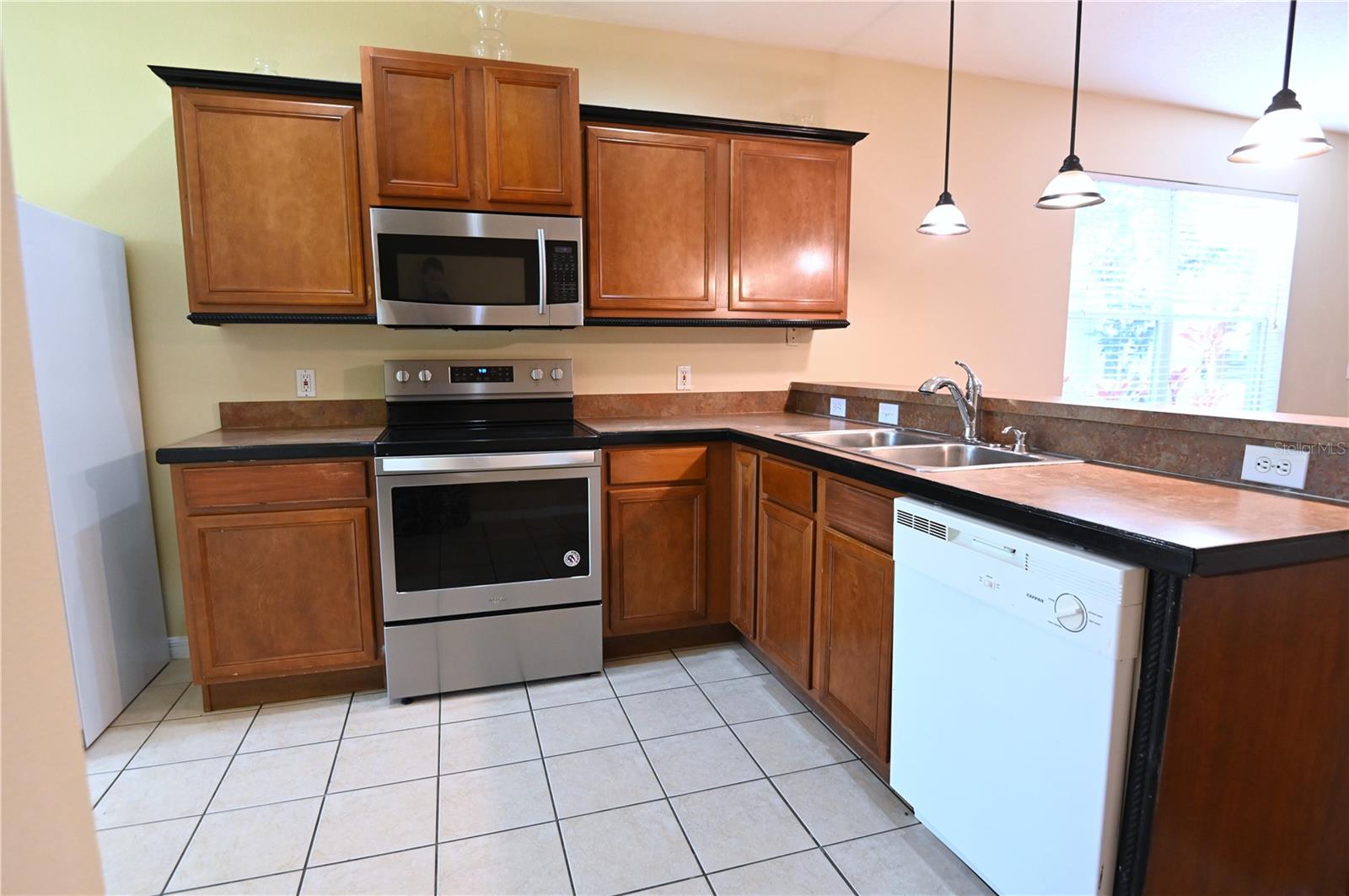 7417 OXFORD GARDEN CIR