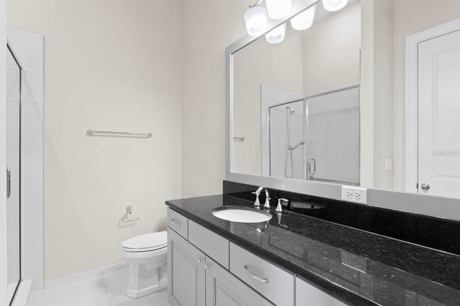 4905 W SPRING LAKE DR