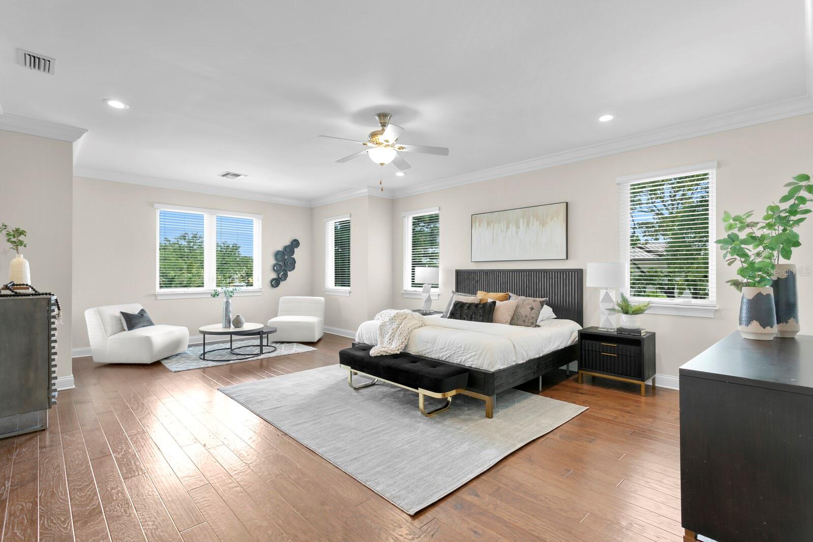 4905 W SPRING LAKE DR