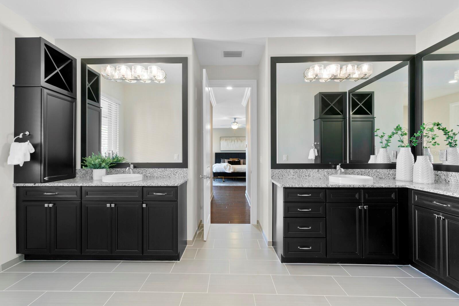 4905 W SPRING LAKE DR